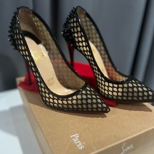 CHRISTIAN LOUBOUTIN Guni Pump 100 Knot/Patent Black Size 37